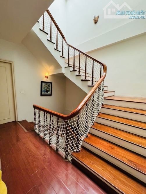 HIẾM ! BÁN NHÀ ĐẸP VIP , GARA Ô TÔ, PHỐ LẠC TRUNG HBT ,75M NHỈNH 24 TỶ - 2