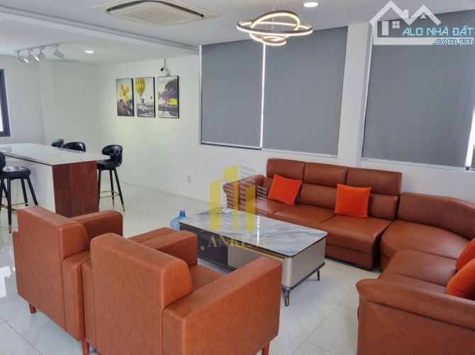 CHO THUÊ TOÀ VĂN PHÒNG HIỆN ĐẠI 1000M2 - GẦN SONG HÀNH GIÁ 240 TRIỆU - 3