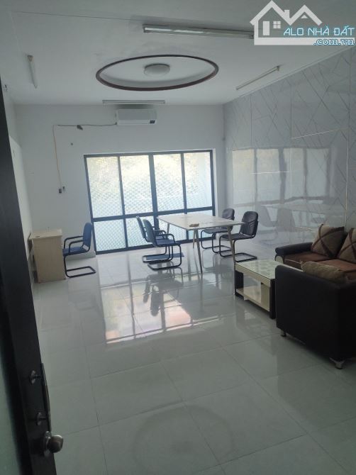 Cho Thuê Văn Phòng Đường Trân Quang Diệu P14 ,Quận 3 DT 50m2 giá 12 triệu /tháng - 3