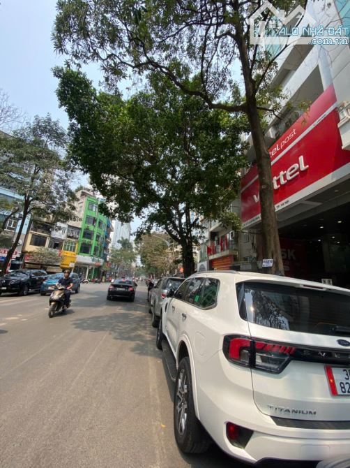 Cho thuê biệt thự Thành Phố Giao Lưu, Phạm Văn Đồng 130 m2 5 tầng + 1 hầm thang máy mới đẹ - 3