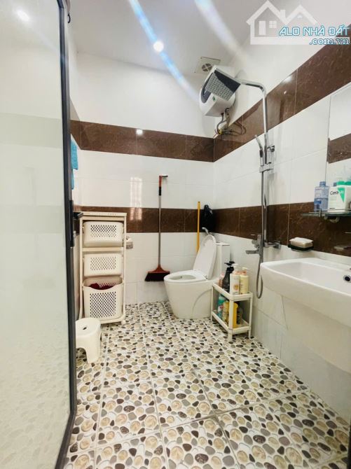 Bán nhà 3 tầng sạch đẹp ngõ 69 Miếu Hai Xã - 3
