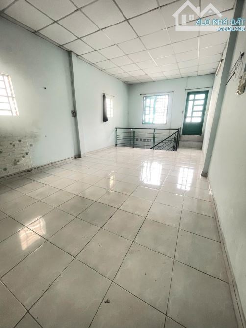 Bán nhà 2 tầng, 4m x 20m, hẻm xe hơi, gần Emart Phan Huy Ích, phường 12, Gò Vấp, 6 tỷ - 4