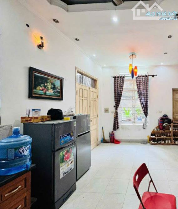 NHÀ DÂN XÂY - QUẬN CẦU GIẤY - LÔ GÓC - MẶT TIỀN KHỦNG S=48M2 - GIÁ 8.45 TỶ. - 4