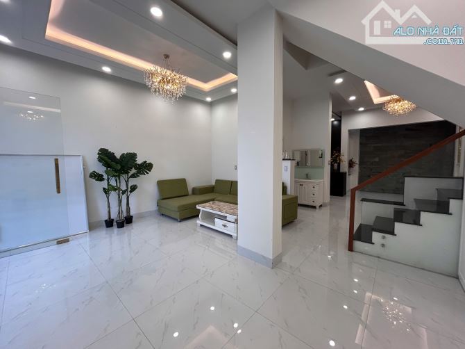 🌻🌻 NHÀ MẶT TIỀN NGUYỄN CÔNG TRỨ 7*12, GIÁ 7.5Tỷ - 4
