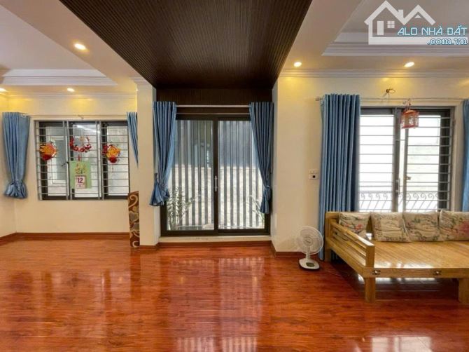 Hiếm ! Nhà Đẹp Ở Ngay, 1 Nhà Ra Phố Khương Đình - 5 Tầng, 45m2, Giá 8.8 Tỷ - 4