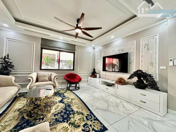 Bán nhà MỖ LAO - Hà Đông, CHỦ CẦN BÁN GẤP!! HẠ CHÀO GIÁ THẤP KHU VỰC 🏠 60m² 5 TẦNG, Mt5m - 4