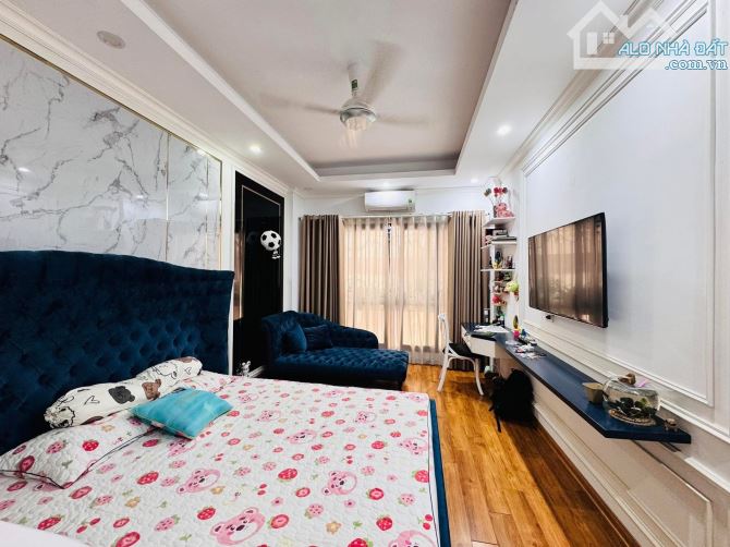 Bán Nhà Ngõ 218 Lạc Long Quân - Tây Hồ - Chỉ 7.65 Tỷ , 6 Tầng x 35M2  view Hồ - NT full - 5