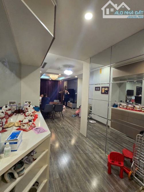 BÁN CĂN HỘ CAO CẤP- RoyalClty- 72 NGUYỄN TRÃI - THANH XUÂN. 113M2- GIÁ 15,8 TỶ. - 5