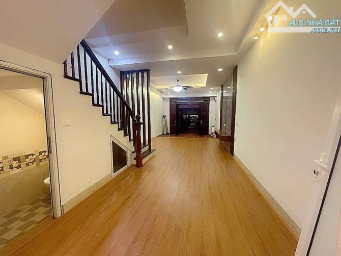 BÁN NHÀ PHÂN LÔ 61 LẠC TRUNG HAI BÀ TRƯNG - 70M 4T MT 4.5M - VỈA HÈ OTO TRÁNH KINH DOANH - 5