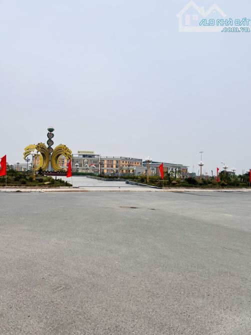 BÁN ĐẤT THỊ TRẤN TRÂU QUỲ-VIỆN RAU QUẢ HV NÔNG NGHIỆP- ÔTÔ 7 CHỖ VÀO-34m2-4 tỷ - 5
