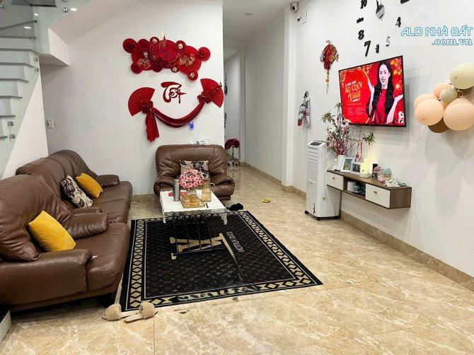 Nhà mặt tiền đường 24m đối diện cổng trường học. Khu đấu giá Tân Phong, kinh doanh tốt - 6