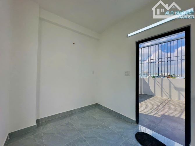 Bán nhà 52m2 hẻm 6m Lê Lai, P3, Gò Vấp - Giá 2 tỷ 380. Gần đại học Công Nghiệp. Xây 4 tầng - 6