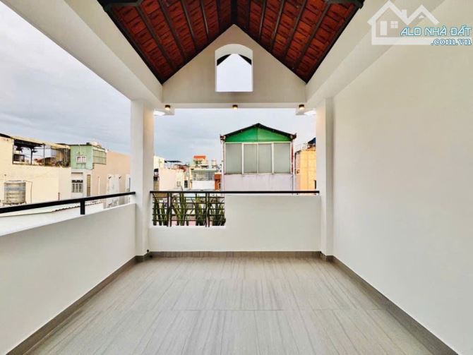 Cần bán nhà phố ẩm thực Phan Xích Long 4 - 6