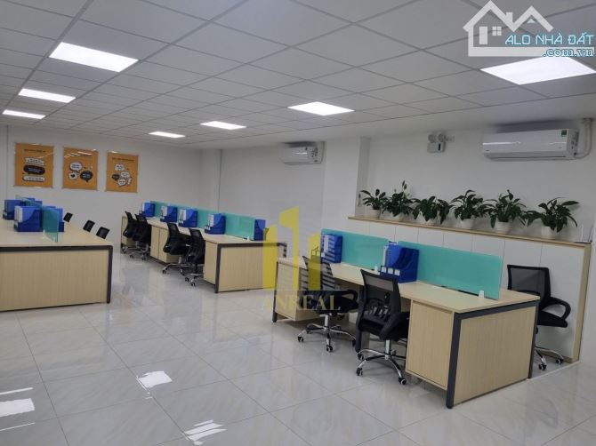 CHO THUÊ TOÀ VĂN PHÒNG HIỆN ĐẠI 1000M2 - GẦN SONG HÀNH GIÁ 240 TRIỆU - 6