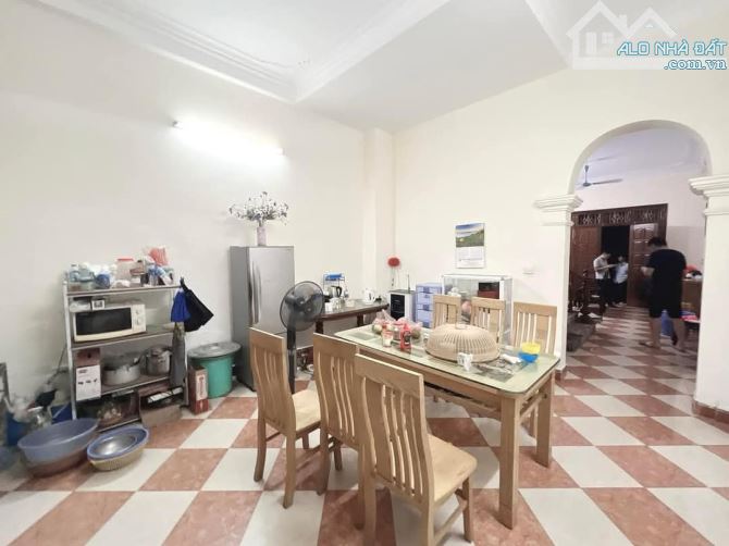 🔥 BÁN NHÀ PHÂN LÔ SIÊU ĐẸP - GIÁ CHỈ 10,9 TỶ 🔥 🏡 Diện tích khủng: 68m² | 4 tầng | Mặt t - 6