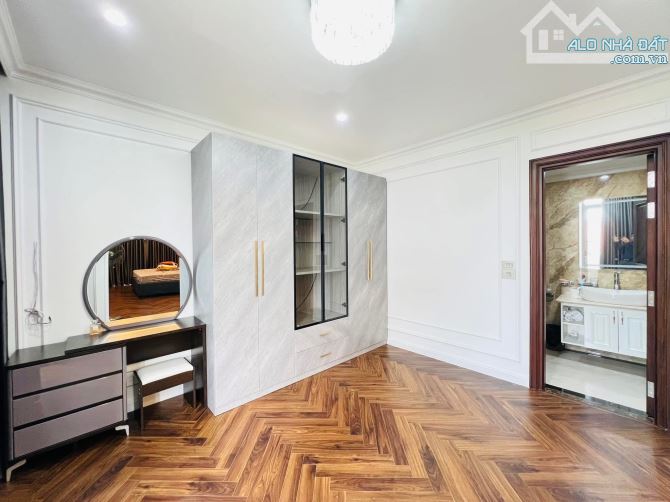 Bán nhà đường Nguyễn Trãi 50m2 nhà dân lô góc view siêu đẹp vị trí chỉ 20m ra Đường ô tô - 7