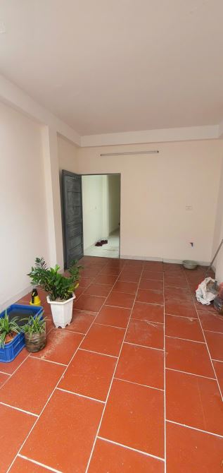 CẦN TIỀN GẤP GIÁ NÀO CŨNG BÁN ....NHÀ ĐẸP PHỐ 5 TỶ . GẦN CHỢ , TRƯỜNG HỌC CẤP 1.2 GẦN Ô TÔ - 8