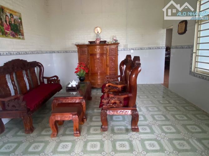 bán lô đất nhà vườn 1724m2 có nhà,điện  nước đầy đủ,đất ở tại nông thôn chỉ vơi giá 2,5 ỷ - 8