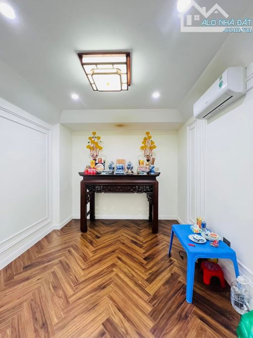 Bán nhà đường Nguyễn Trãi 50m2 nhà dân lô góc view siêu đẹp vị trí chỉ 20m ra Đường ô tô - 8