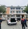 Cho thuê nhà mặt phố Mạc Thái Tổ, Cầu Giấy, Hà Nội. DT 96m2, 1 hâm, 4 nổi. Giá 70 tr (thg)
