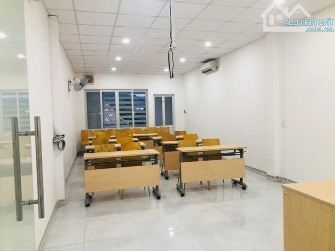 Cần bán nhà Mặt Tiền Trần Hưng Đạo, TT. Bồng Sơn, H. Hoài Nhơn. 4 tầng, ngang 4,25m. - 2