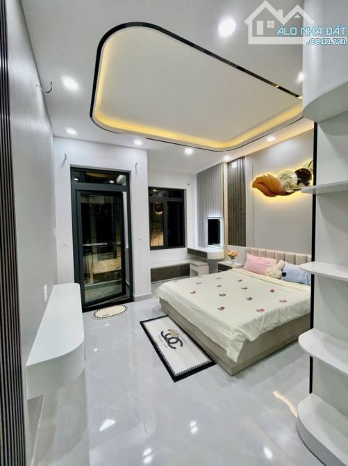NHÀ ĐẸP HẺM XE HƠI CHUYÊN DÙNG CHÍNH Q7 4 LẦU