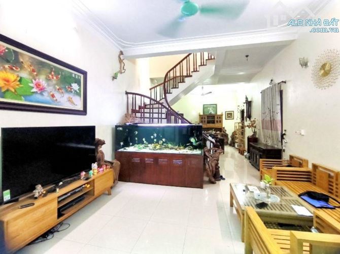 Bán NR: Nam Dư, Hoàng Mai:110m2,4 T, chỉ 9.6 Tỷ, giá cực tốt