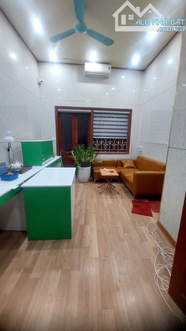 Bán nhà Nguyễn Trãi-Thanh Xuân-Ngõ rộng-Tương lai mặt đường lớn-75m2-4 Tầng-MT4.6m-14.2 tỷ