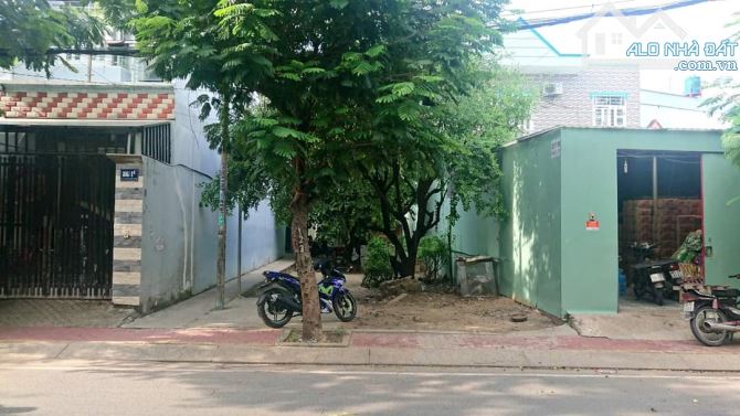 Bán lô đất sổ hồng riêng mặt tiền đường Bà Điểm 4, Hóc Môn