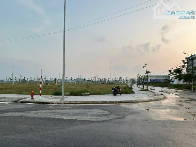 Bán lô đất 2 mặt tiền Đường Lưu Nhân Chú , Hương Thuỷ ,  Tp Huế