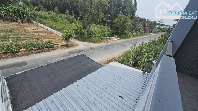 Bán nhà mặt tiền lộ 20m giáp quốc lộ giá dưới 3 tỷ