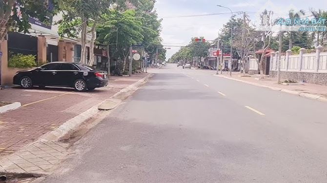 LÔ ĐẤT ĐẸP 1000M2 MT TRẦN PHÚ TRUNG TÂM THỊ TRẤN PHƯỚC BỬU, SẴN THỔ CƯ,GIÁ GIẢM SÂU CỰC RẺ