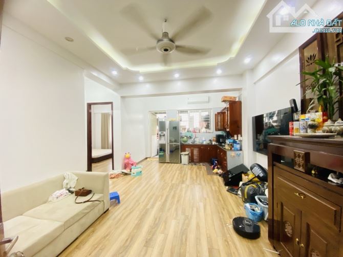 Bán Căn Hộ Sổ Đỏ CC Tòa OCT2 Linh Đàm, Đại Kim - 71m 3.95 Tỷ Hiếm