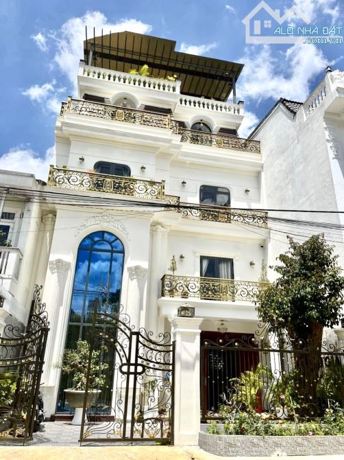 VILLA XỊN TOP ĐÀ LẠT ĐẦY ĐỦ TIỆN NGHI CAO CẤP GIÁ 32 TỶ