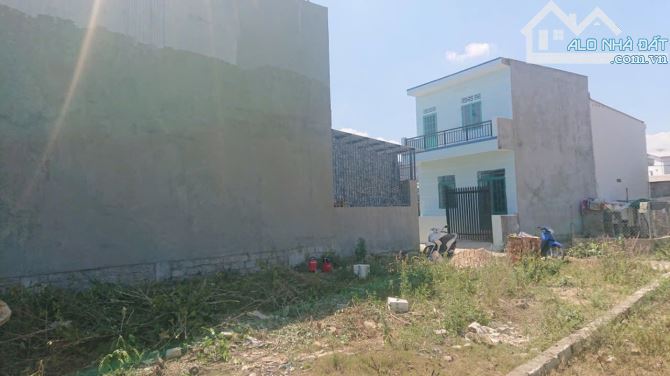 Cần tiền bán lô Hẻm 3m phú trung Vĩnh Thạnh Nha Trang. Đường 3m. Giá 1 tỷ 150