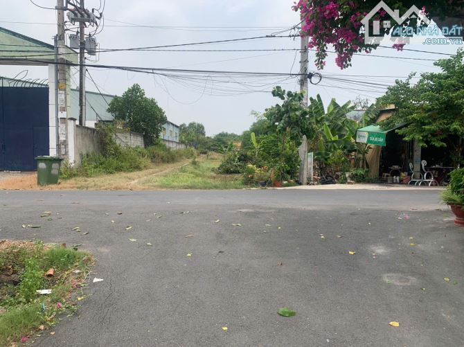 Bán đất huyện Củ Chi – 2 mặt tiền đường nhựa nhánh Phạm Văn Cội, 5,5 triệu/m2
