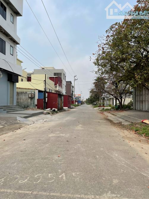 Ms Linh-Bán 140m2 đất ngang 7m tuyến 2 khu phân lô bãi huyện Vân Tra, An Đồng