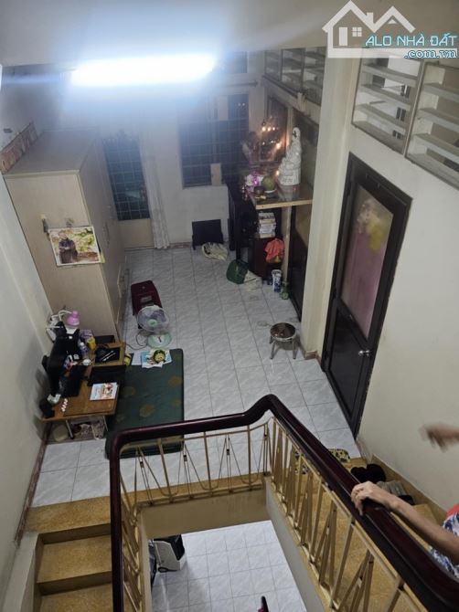 BÁN NHÀ P.13 Q.10-GIÁP QUẬN 3-SÁT CMT8-GẦN CÔNG TRƯỜNG DÂN CHỦ-41.5M²-4LẦUBTCT-GIÁ5.99TỶTL