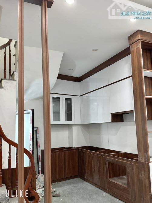 🏤NHÀ XÂY 5 TẦNG MỚI ĐẸP - DT 33M - 5,7 TỶ - NGỌC THỤY - LONG BIÊN - THOÁNG MÁT - NGÕ NÔNG
