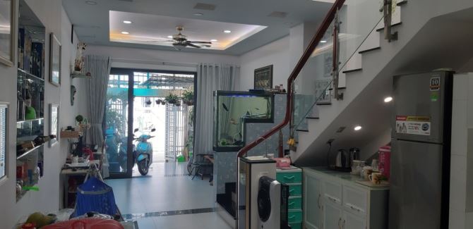 Mặt tiền đường đôi Tân Kiểng Q7, Nhà 2 tầng 4x20, 3PN