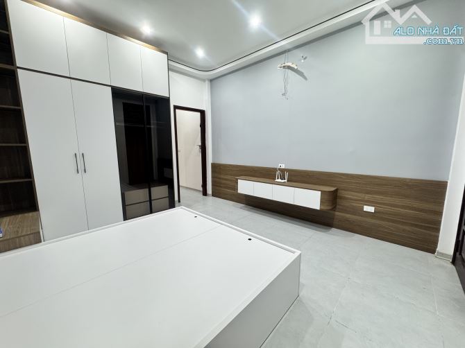 Cần Bán Nhà 5 tầng mỗ lao hà đông - 1