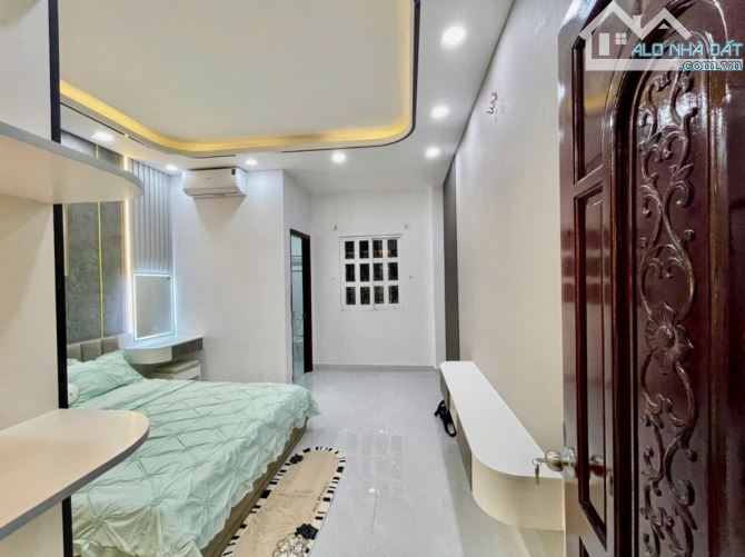 NHÀ ĐẸP HẺM XE HƠI CHUYÊN DÙNG CHÍNH Q7 4 LẦU - 1