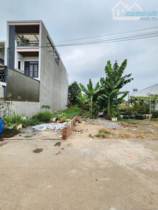đất 99,5m2 2ty6 TL gần trường cấp 2 Tân Bình 300m, p.Tân Bình, Tp.Dĩ An - 1