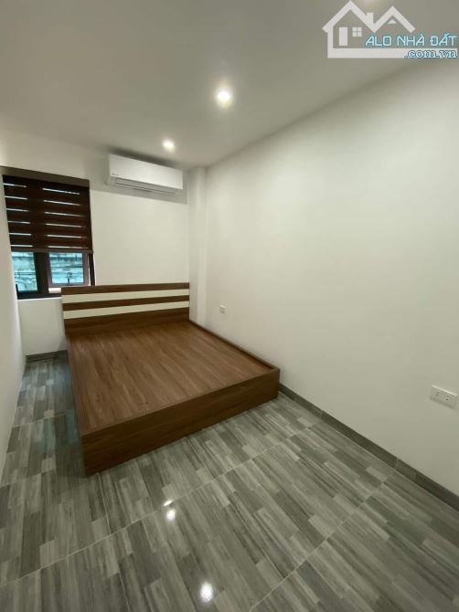 BÁN NHÀ CCMN TRUNG TÂM QUẬN ĐỐNG ĐA, TÔN THẤT TÙNG, 90MX7T, 13 PHÒNG. - 1