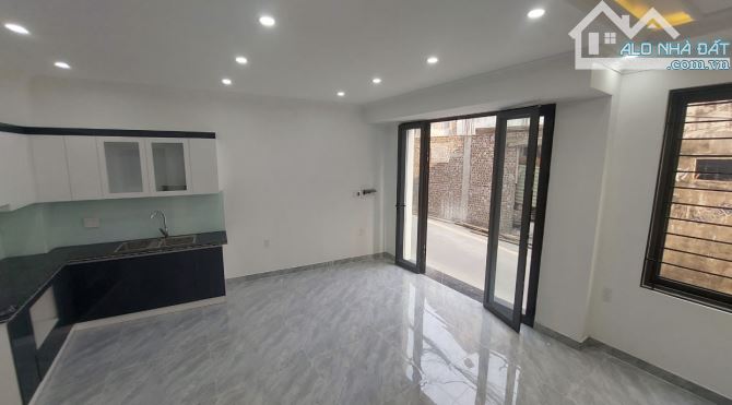 Bán nhà 4,5 tầng  Miếu Hai Xã, Dư Hàng Kênh, Lê Chân 41m2, giá 3,65tỷ - 1