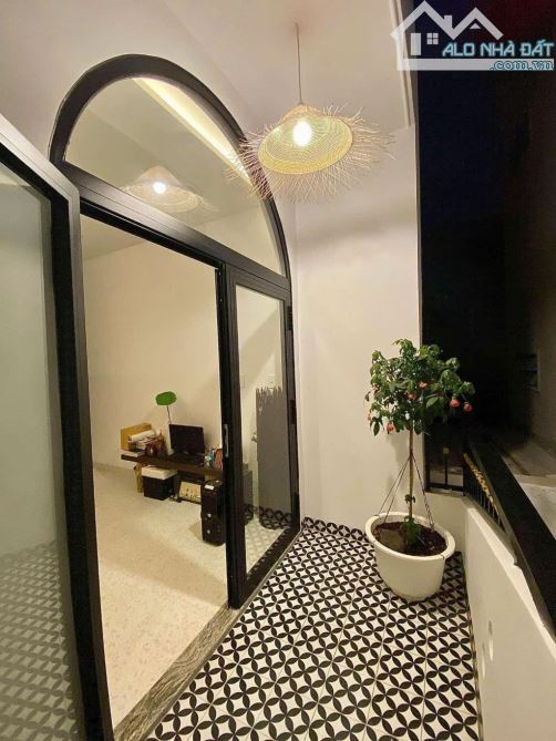 NHÀ TÂM QUYẾT của Kiến Trúc Sư _ Ngang 3,2x11m _ DT 35m Quận 4 chỉ 4.8 tỷ. - 1