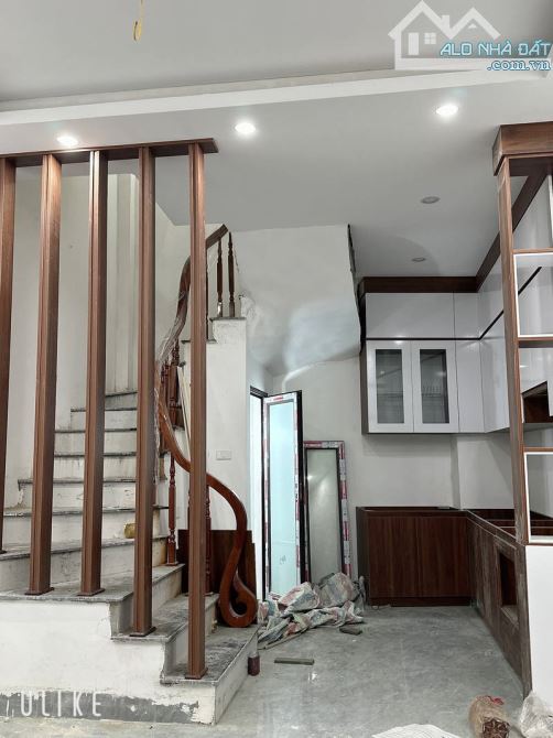 🏤NHÀ XÂY 5 TẦNG MỚI ĐẸP - DT 33M - 5,7 TỶ - NGỌC THỤY - LONG BIÊN - THOÁNG MÁT - NGÕ NÔNG - 1