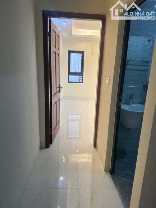 🎉 NHÀ ĐỐI DIỆN AEONMALL LONG BIÊN -  5 TẦNG - NHỈNH 5 TỶ -  NGÕ THÔNG NHÀ MỚI TINH  - VỊ - 1
