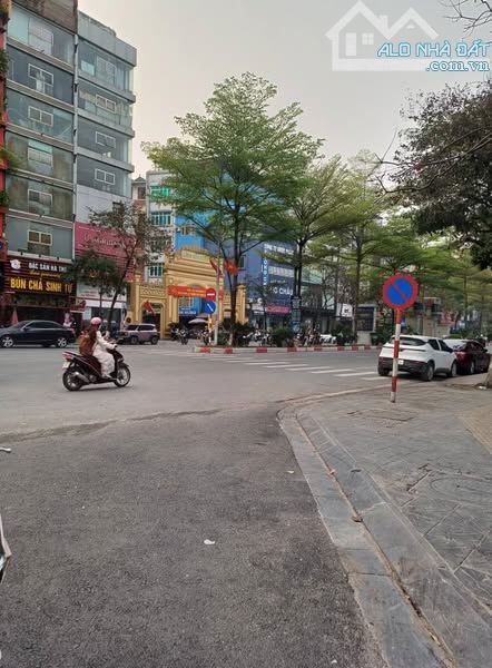 Bán nhanh tòa CHDV phố Trần Thái Tông, Quận Cầu Giấy 7 tầng, mặt tiền 4m, diện tích 47m2 - 1