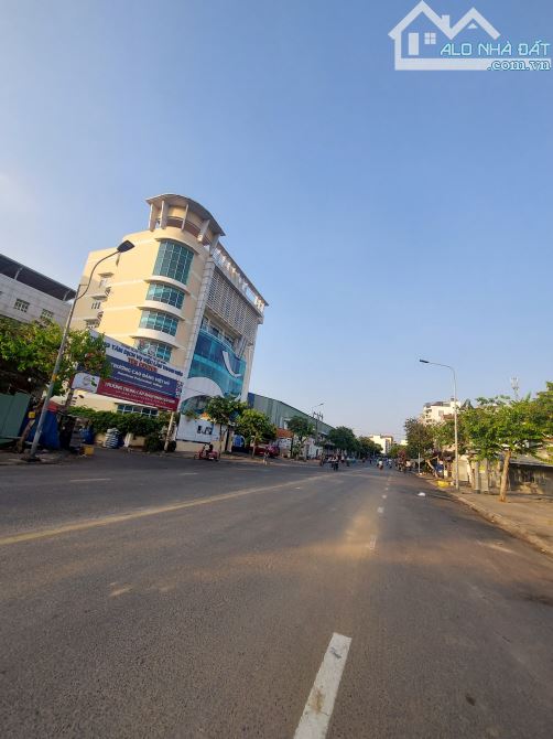 Độc Nhất Mặt Phố huyết mạch NVL 4000m2 Kho Xưởng khai thác ngay DT lớn khu sầm uất Gò Vấp - 1